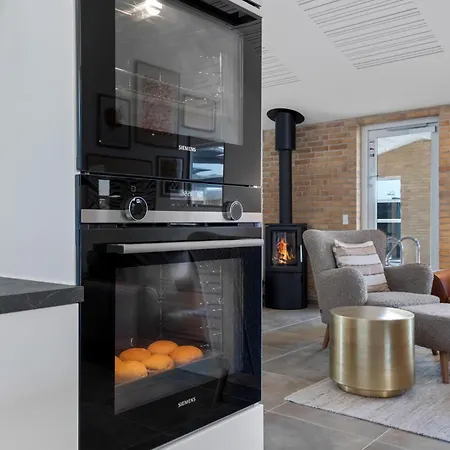 Casa de Férias Awesome In Hvide Sande With Sauna