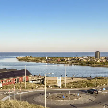 בית נופש Beautiful In Hvide Sande With Outdoor Swimming Pool